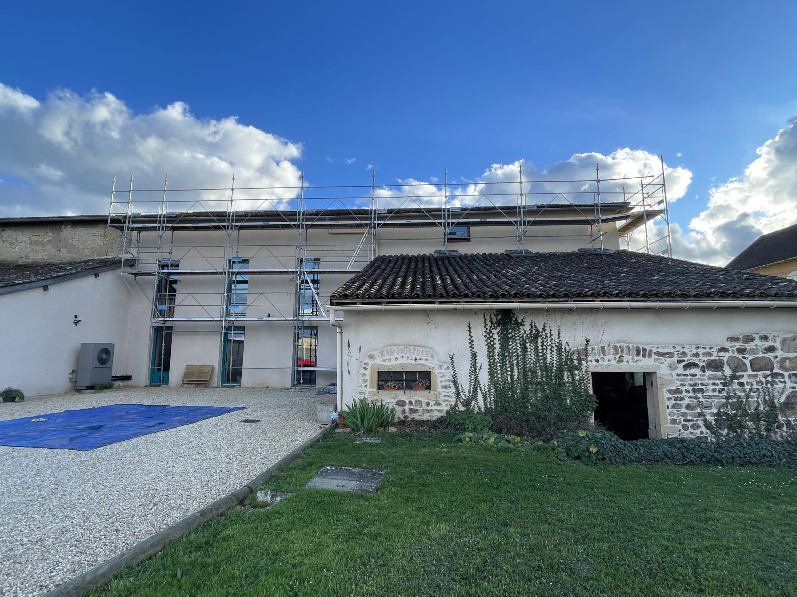 Rénovation d’une toiture d’une maison ancienne près de Mâcon (71)