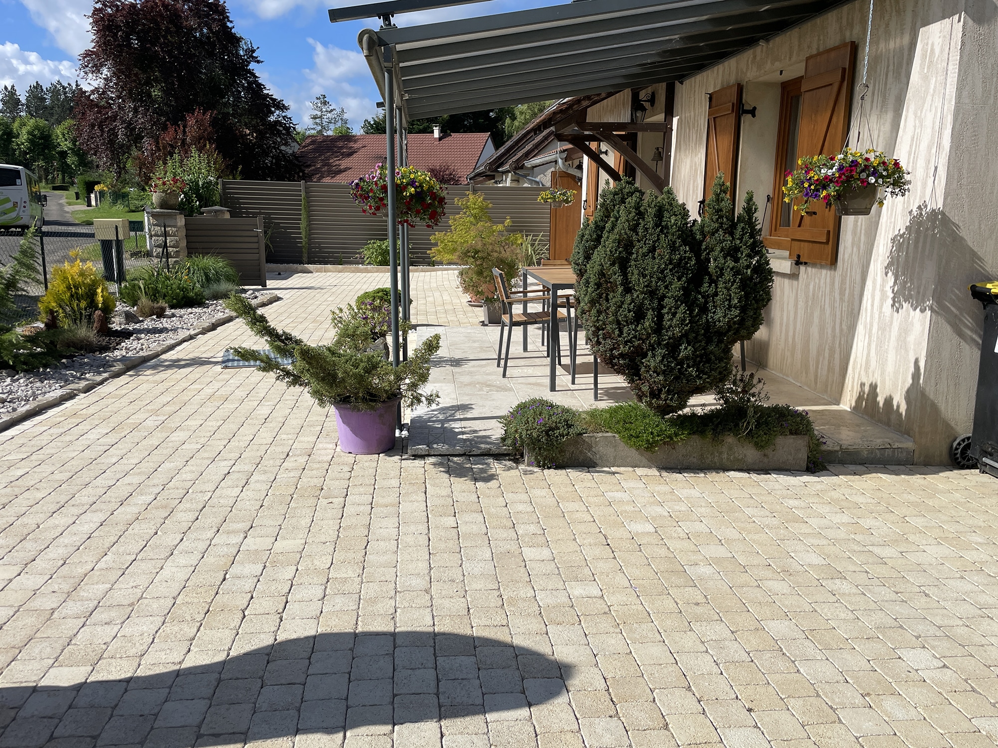 Rénovation d’une cour extérieure à Mâcon (71)