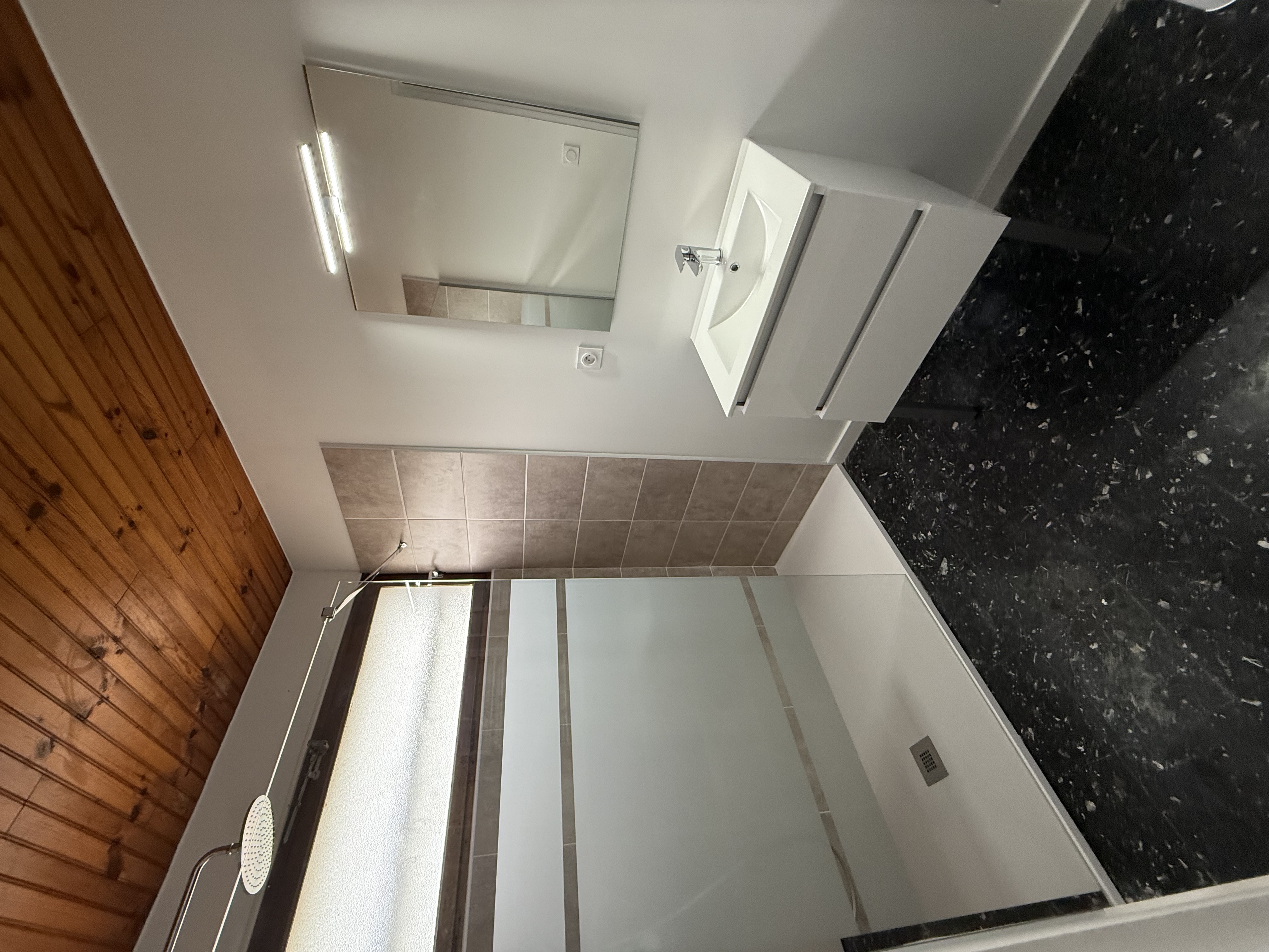 Rénovation d’une salle de bain des années 1960 à Argelès sur Mer (66)