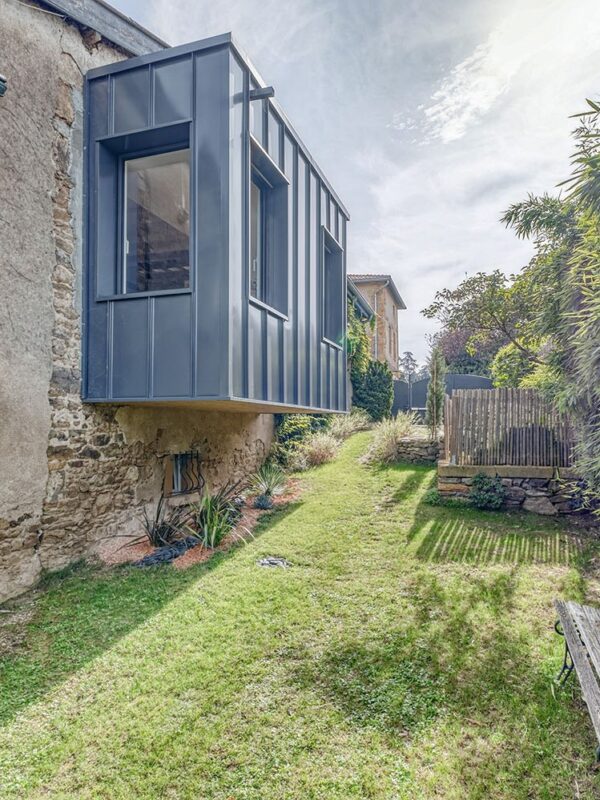 Extension d’une maison en Bow Window près de Lyon (69)