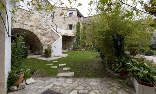 Nîmes : rénovation de votre maison avec Camif Habitat
