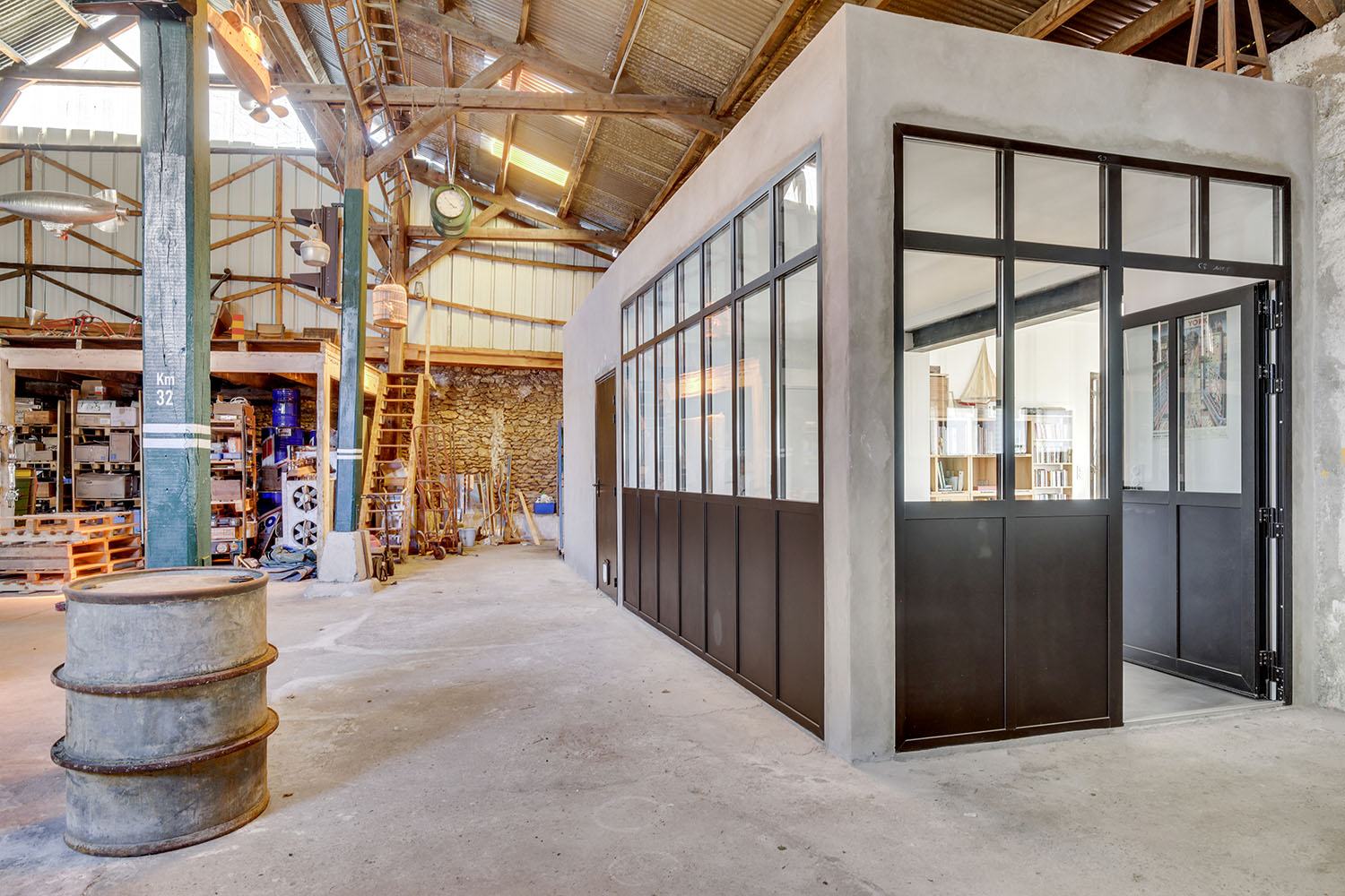 Rénovation d'un garage automobile dans les Yvelines (78) Camif Habitat