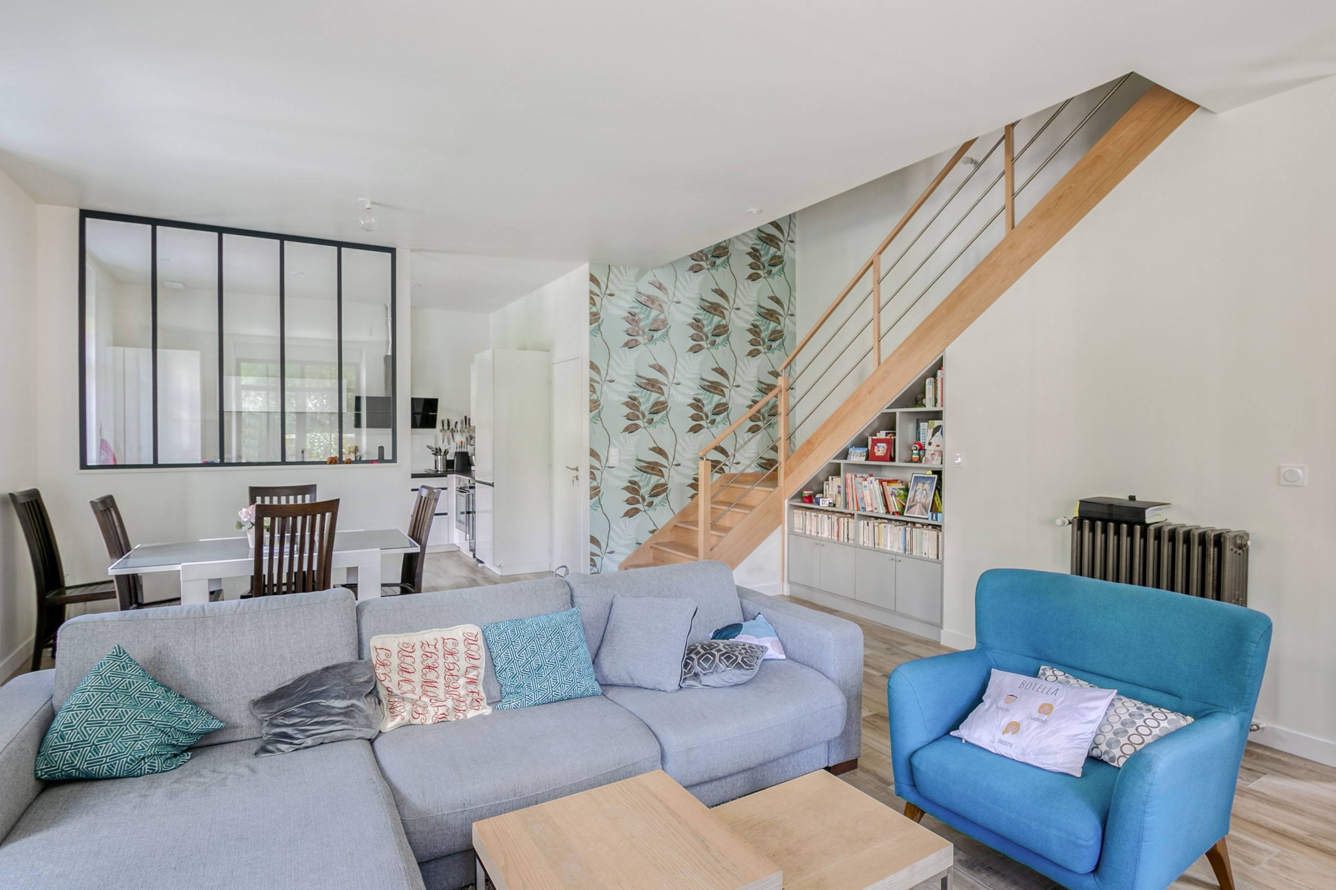 Construire un escalier dans les normes : nos conseils pour un aménagement sécurisé