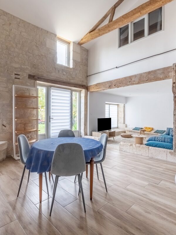 Rénovation d’une grange à Dompierre-sur-Mer (17)