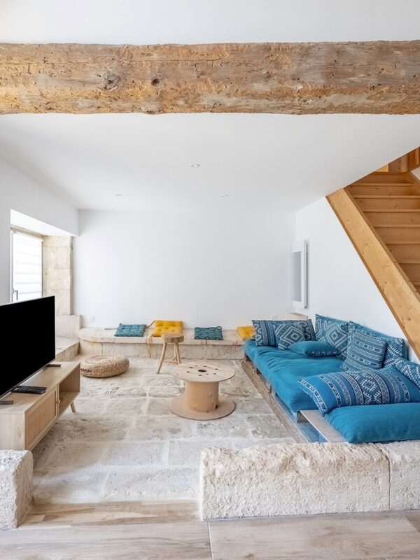 Rénovation d’une grange à Dompierre-sur-Mer (17)