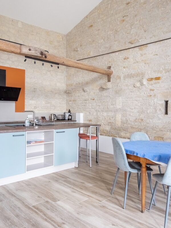 Rénovation d’une grange à Dompierre-sur-Mer (17)