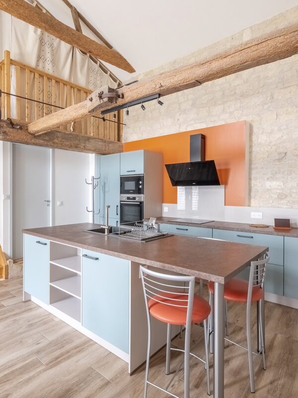 Rénovation d’une grange à Dompierre-sur-Mer (17)
