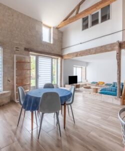 Prix rénovation Grange de 90m2 : Quel Coût pour mes travaux ?