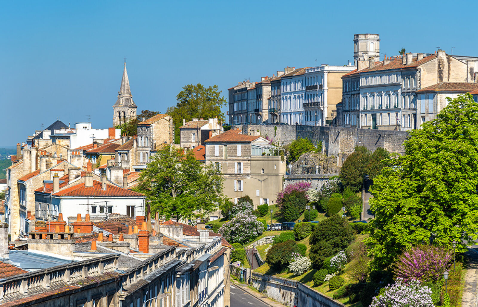 Angoulême : rénovation de votre maison avec Camif Habitat