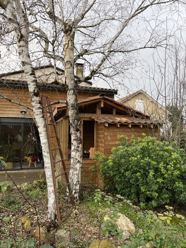 Transformation d'un abri de jardin en chambre à Bergerac (24)