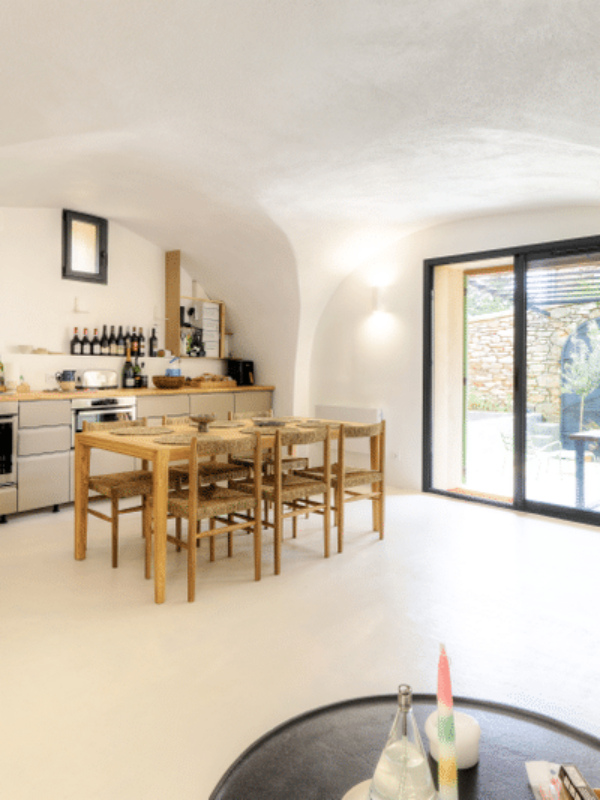 Rénovation complète d’une maison de campagne près de Nîmes (30)
