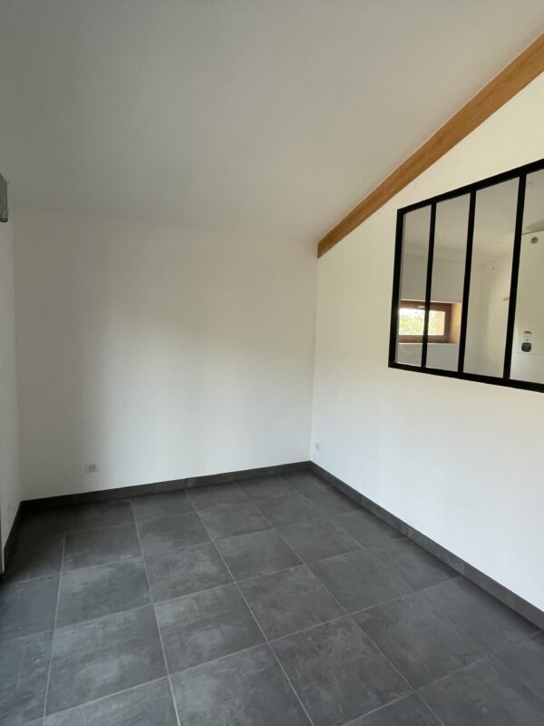Rénovation d’un garage en espace cuisine et salle de sport près de Mâcon (71)