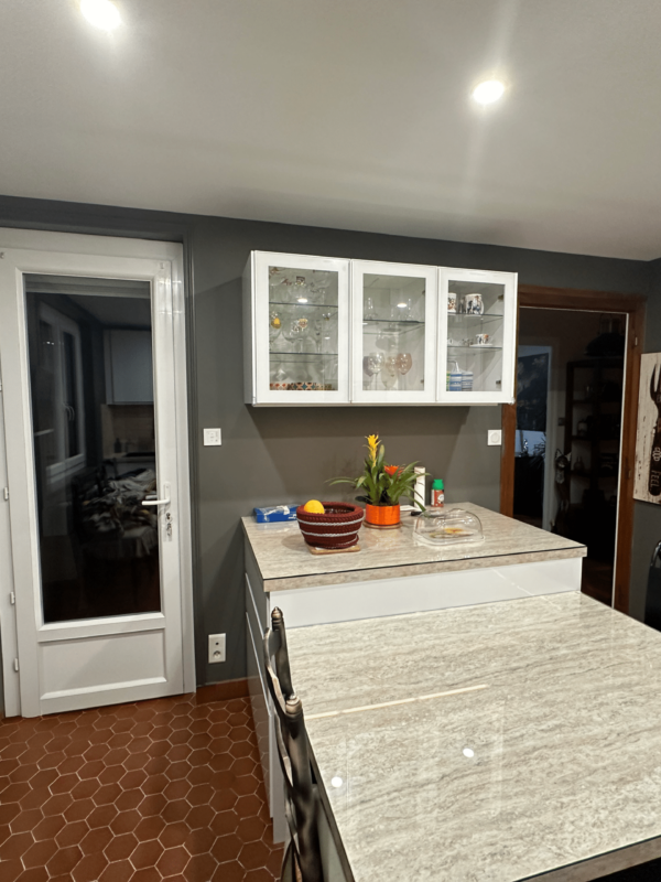 Rénovation d’une cuisine des années 80 près de Mâcon (71)