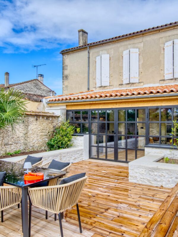 Rénovation d'une maison de ville à Cognac (16)
