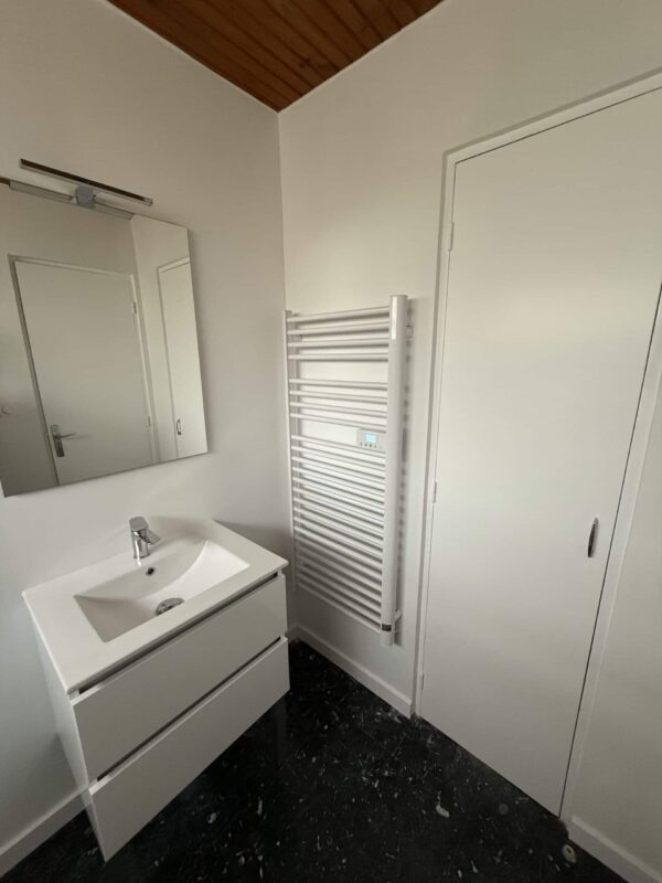 Rénovation d'une salle de bain des années 1960 à Argelès sur Mer (66)