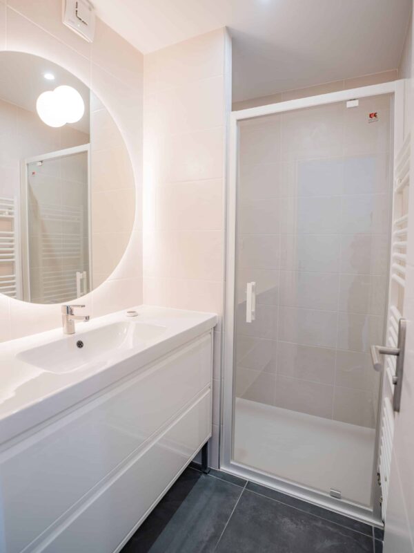 Rénovation complète d’un appartement des années 70 à Royan (17)