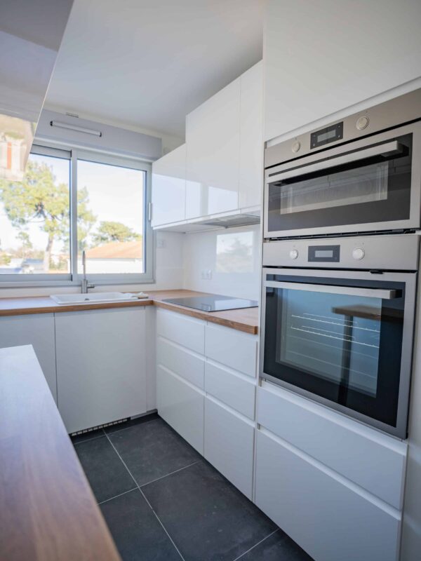 Rénovation complète d’un appartement des années 70 à Royan (17)