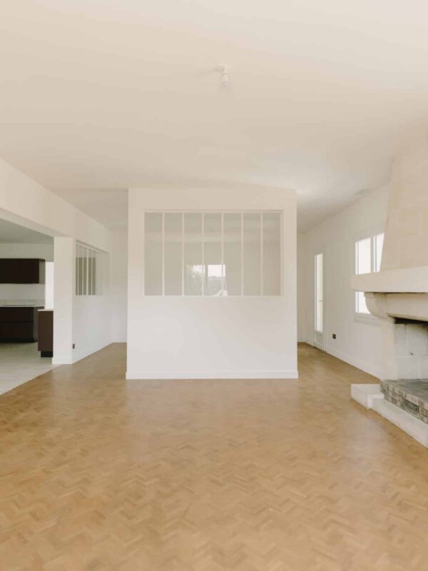 Rénovation complète d’une maison des années 70 à Cubnezais (33)