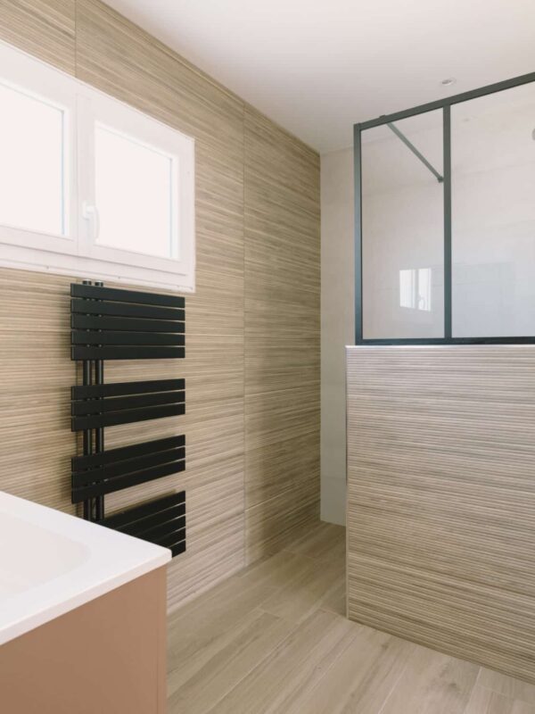 Rénovation complète d’une maison des années 70 à Cubnezais (33)