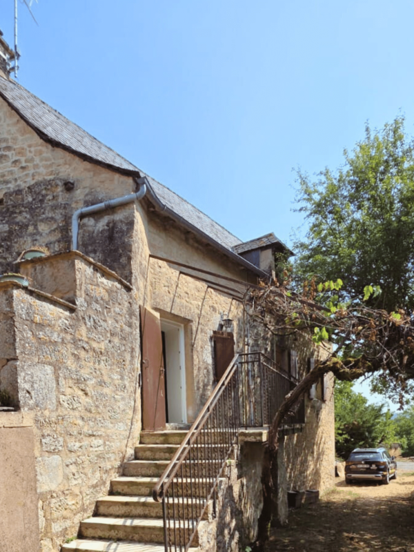 Rénovation et modernisation d’une maison secondaire à Mouret (12)