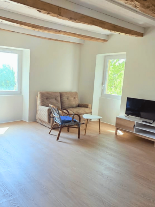 Rénovation et modernisation d’une maison secondaire à Mouret (12)