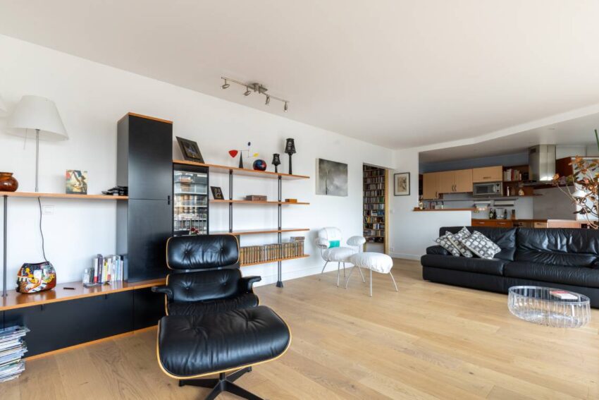 Rénovation d’un appartement et création d’une CDthèque à Paris (75)